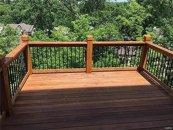 208 Willow Park Ct — Photo 3