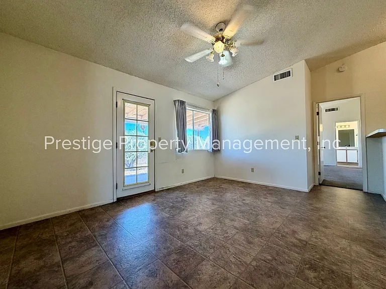 9660 E Azuma Way — Photo 3
