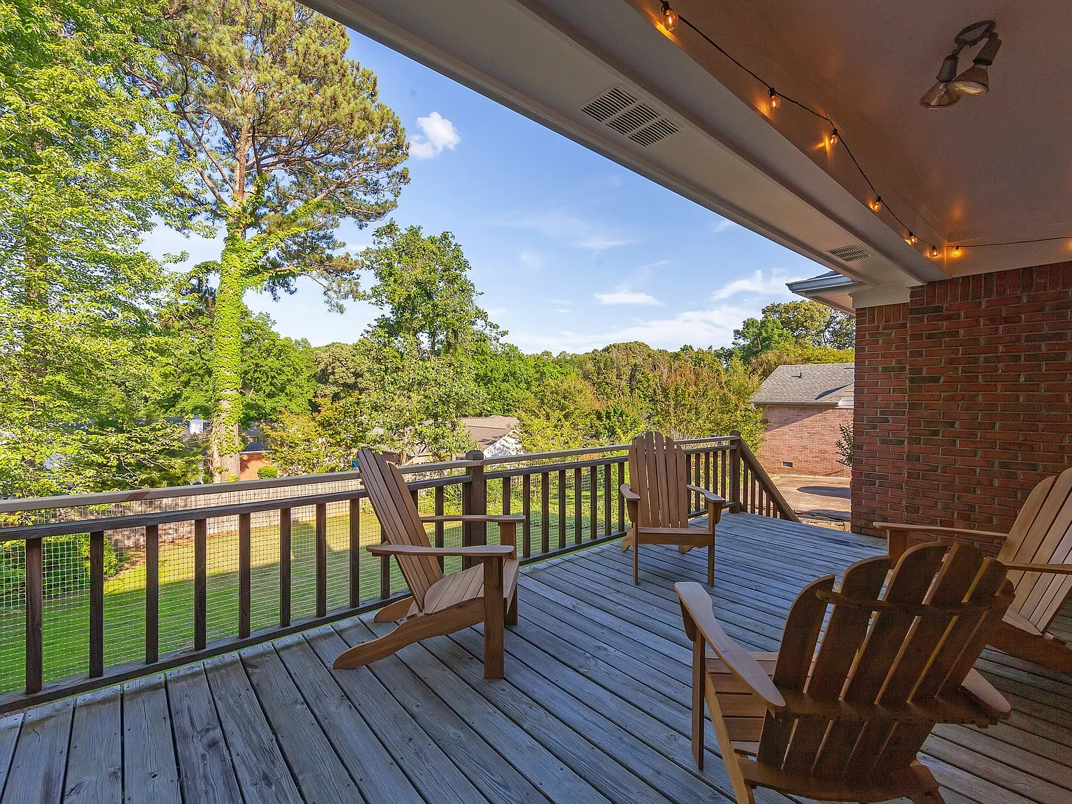 28 Greencastle Dr — Photo 3