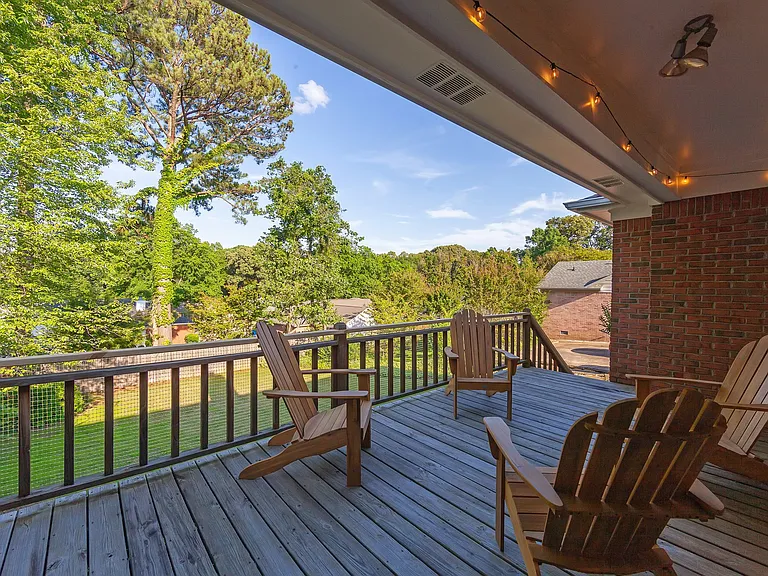 28 Greencastle Dr — Photo 3