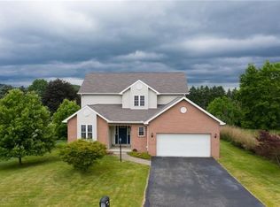 1304 Deerfield Ln, West Leechburg, PA