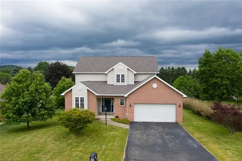 1304 Deerfield Ln photo 1