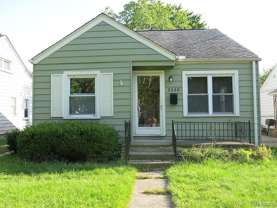 1st image of 2330 Rowland Ave