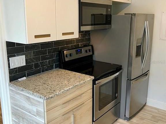 5th image of 2585 Grassy Point Dr Unit 111