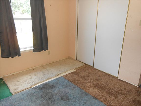 5th image of 2508 Stagecoach St