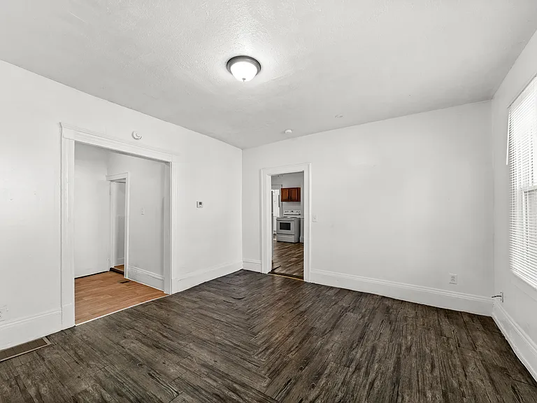8302 Sowinski Ave — Photo 4