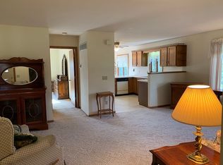399 W Madison St, Cambridge, WI 53523