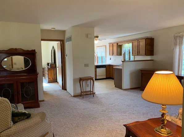 399 W Madison St, Cambridge, WI 53523