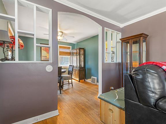 4th image of 18032 Commercial Ave