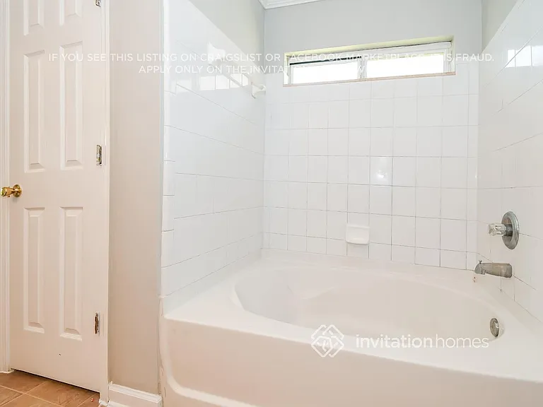 9294 Thunderbolt Dr — Photo 11