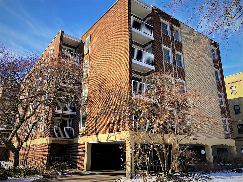 1310 Maple Ave #2C