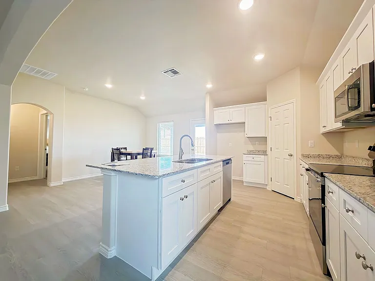1341 Bajada St — Photo 7