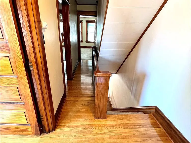 1119 Maple St — Photo 6