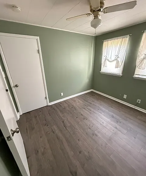 20309 Hugh St — Photo 9