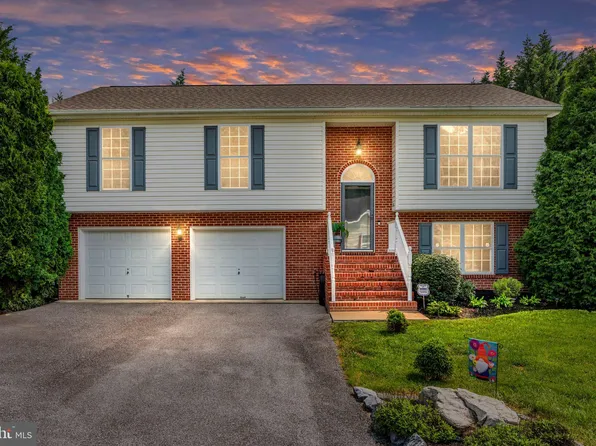 105 Traders Way, Martinsburg, WV 25401
