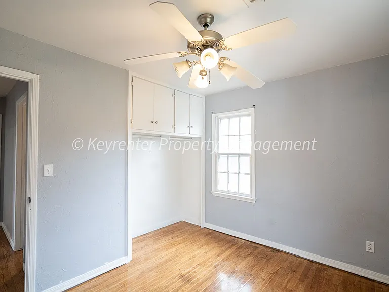 1622 W Britton Rd — Photo 12