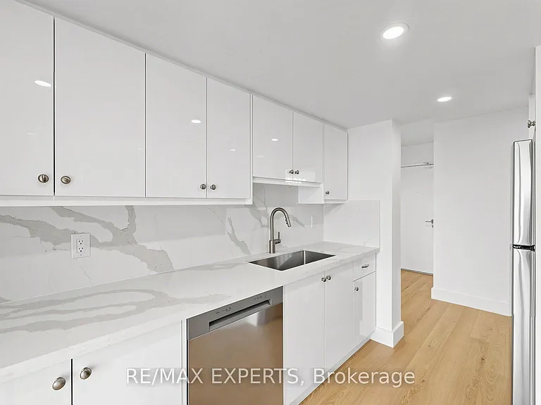 325 Webb Dr #2003 — Photo 20