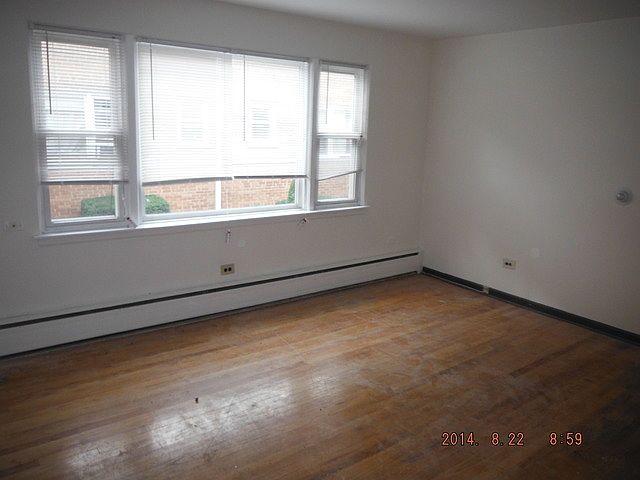 2nd image of 3114 Calwagner Ave #G-1w