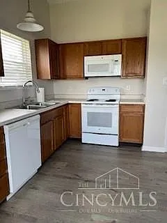 Building Photo - 235 Keswick Dr