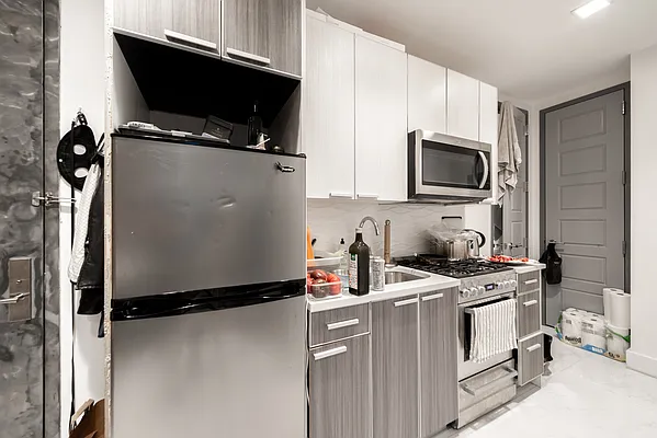 Rented by YHT Management Inc. | media 25