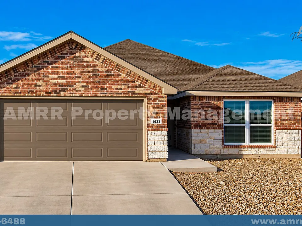 1633 Wrigley Dr