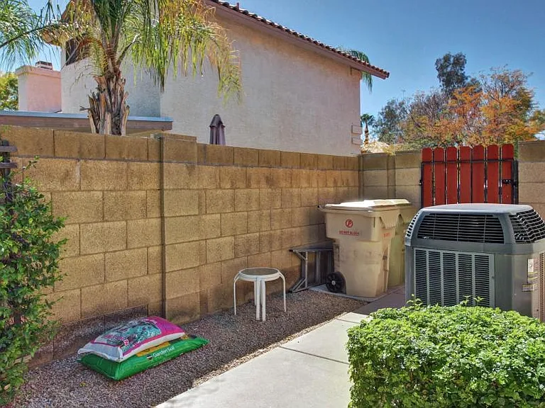 18911 N 68th Ave — Photo 33
