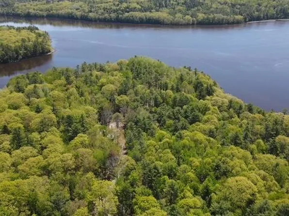 55 Lower Oak Point Road, Winterport, ME 04496