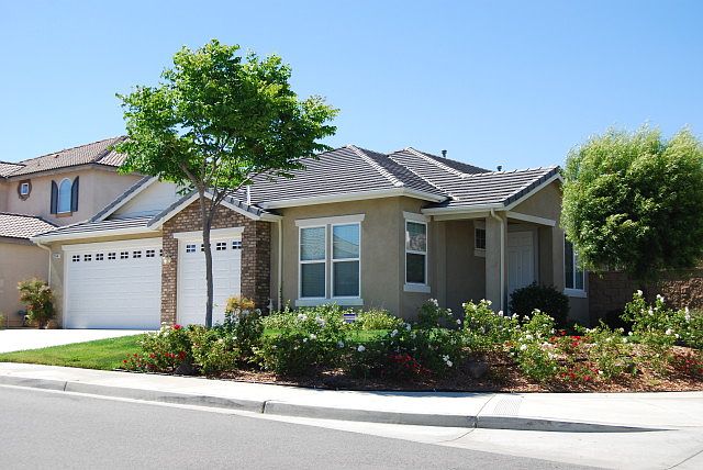 1st image of 25146 Bella Oaks St