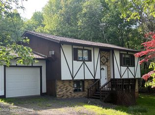 143 Granite Rd, Long Pond, PA 18334