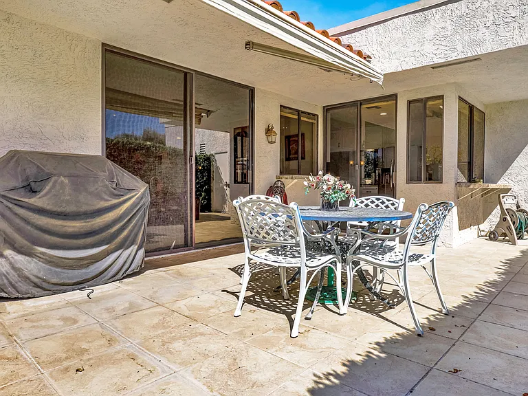 31 Stanford Dr — Photo 28