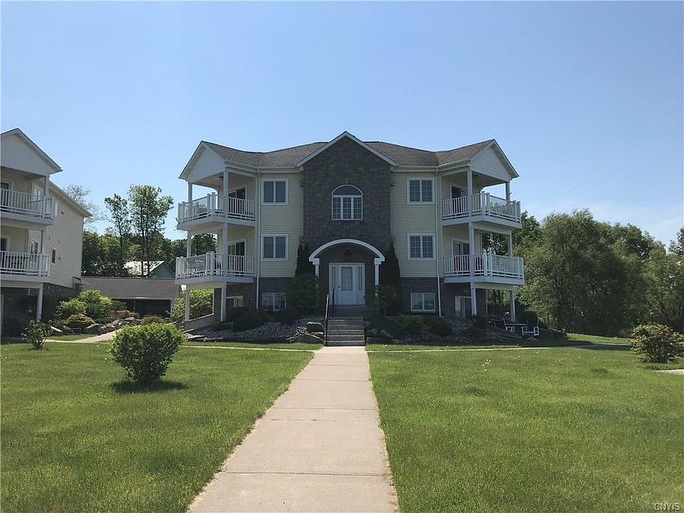 1st image of 5 Dockside Dr