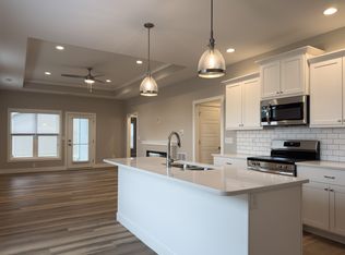 4504 Legends Dr, Champaign, IL 61822