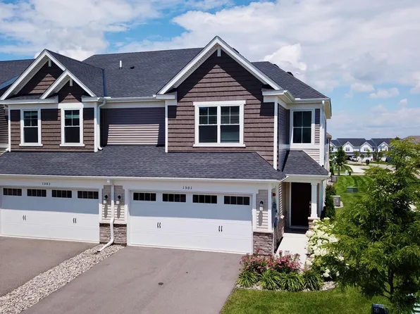 1501 Dogwood Ln, Carver, MN 55315