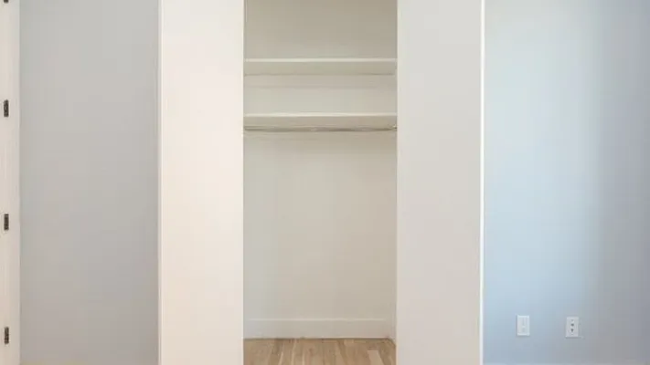 Rented by Nooklyn NYC LLC | media 21