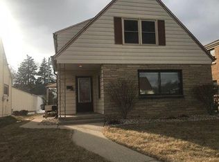 3261 N 90th St, Milwaukee, WI 53222