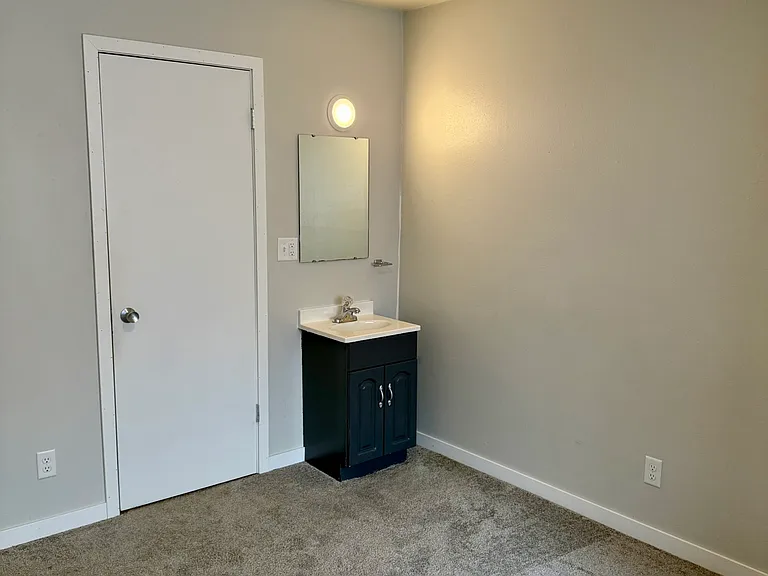 316 Ridgeland Ave #12S — Photo 12