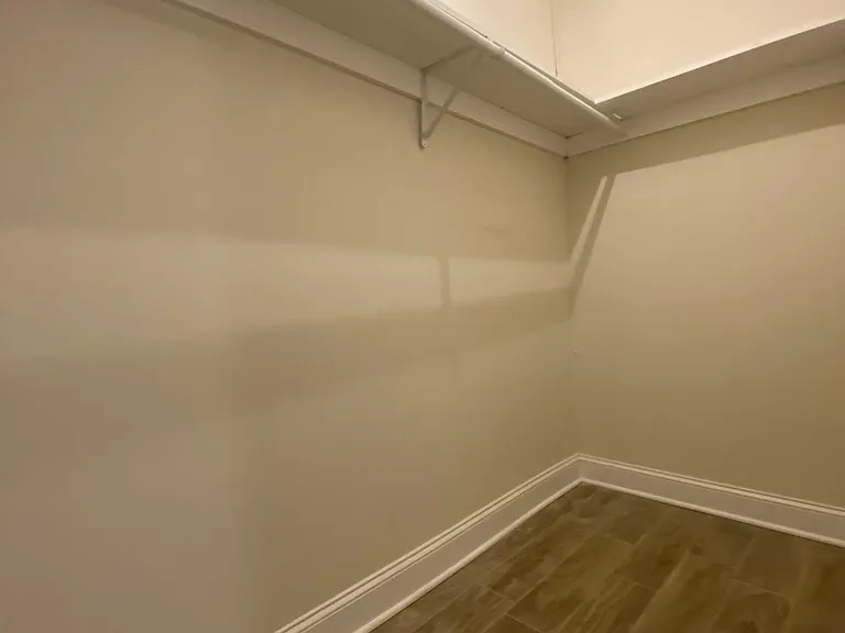 2255 Saint Charles Ave #208 — Photo 12