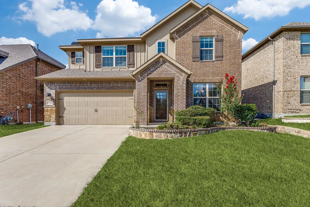 220 Black Alder Drive - 1 — Photo 1