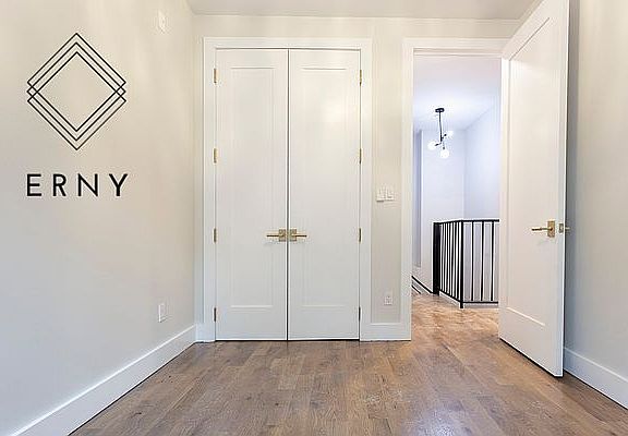 4th image of 543 Marcy Ave APT 1F