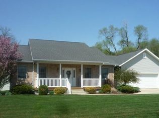 1022 Scouts Bluff Rd, Rensselaer, IN 47978