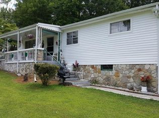 123 Blue Springs Rd, La Follette, TN 37766