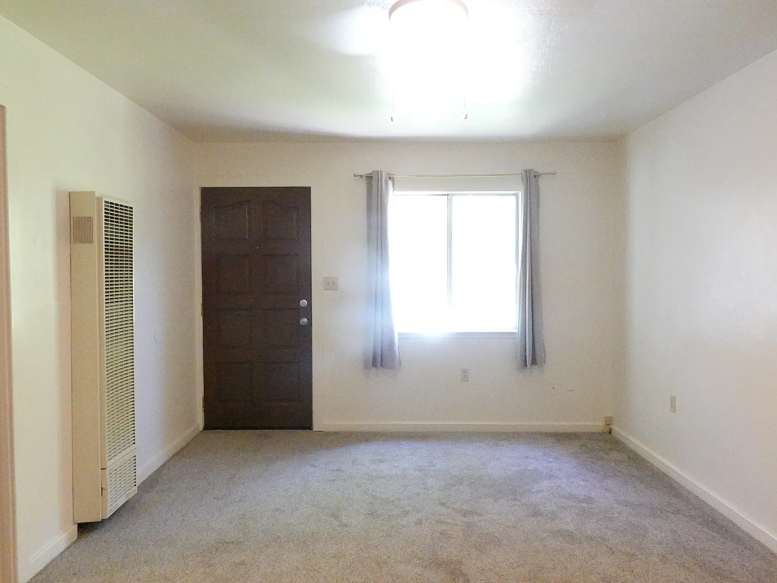 2 bed, 1.0 bath, 800 sqft, $1,025 — Photo 3
