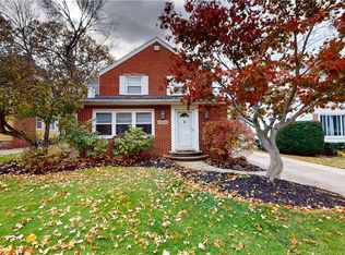 1726 E 291st St, Wickliffe, OH 44092