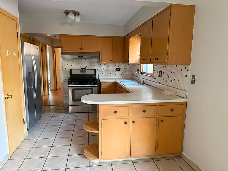 3860 N Oketo Ave — Photo 7