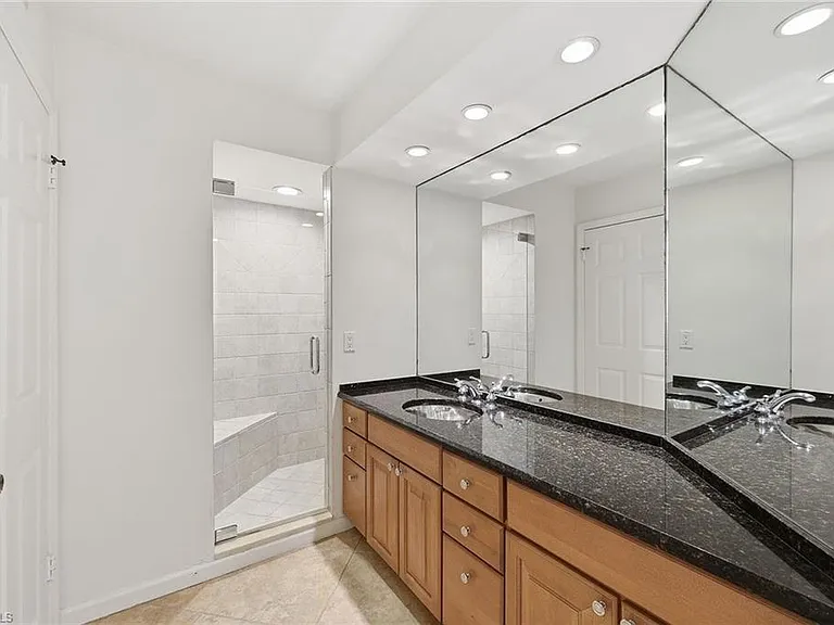 4551 Gulf Shore Blvd N #200 — Photo 24