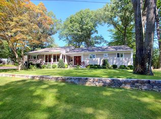 15 Whig Rd, Scarsdale, NY 10583