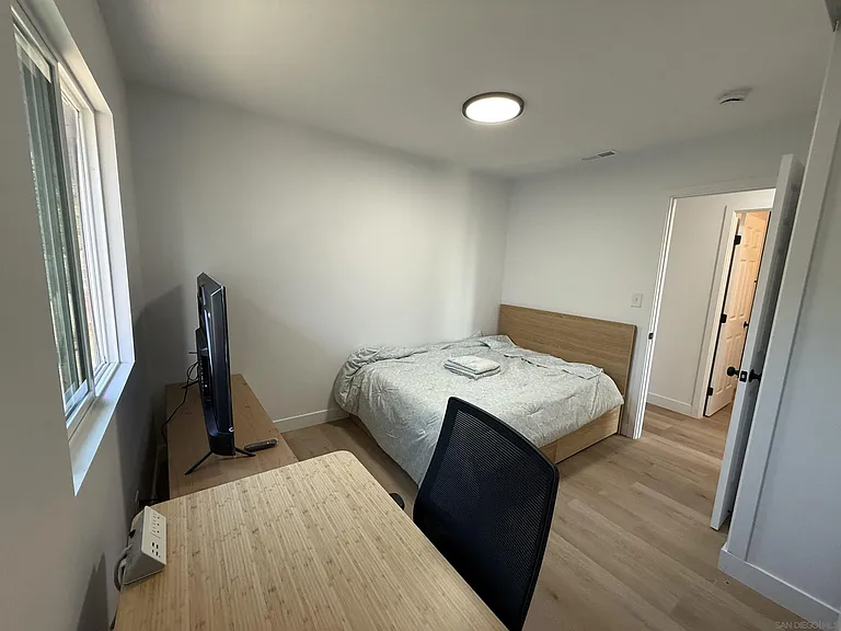 664 Carefree Dr — Photo 15