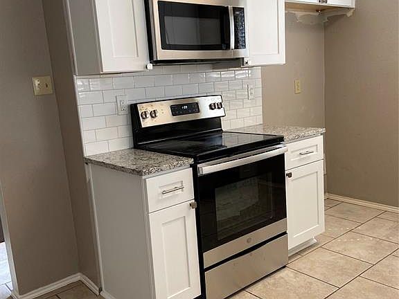4th image of 6713 Windwillow Dr