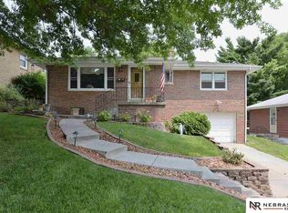 4318 Monroe St, Omaha, NE 68107