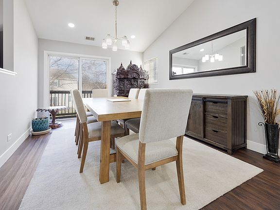 5th image of 129 Southwicke Dr #B